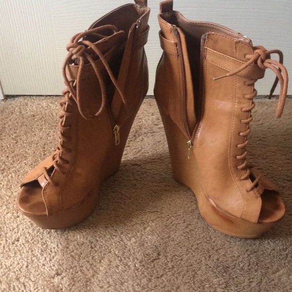 Used - Picture 3 of 3